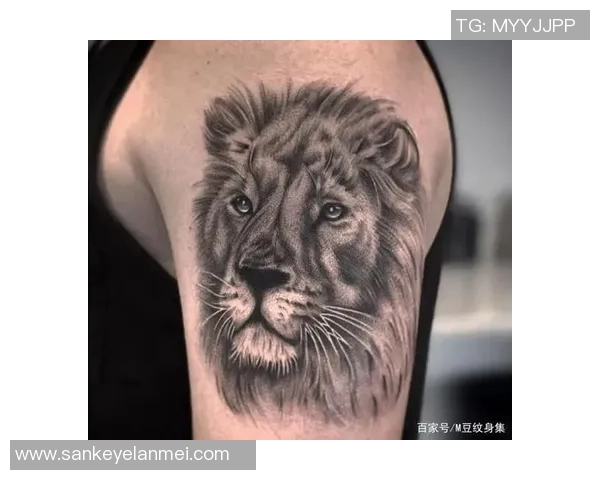 足球明星背部狮子纹身的寓意与故事揭秘让我们一起探索他们的个性与信念 足球明星背部狮子纹身的寓意与故事揭秘让我们一起探索他们的个性与信念